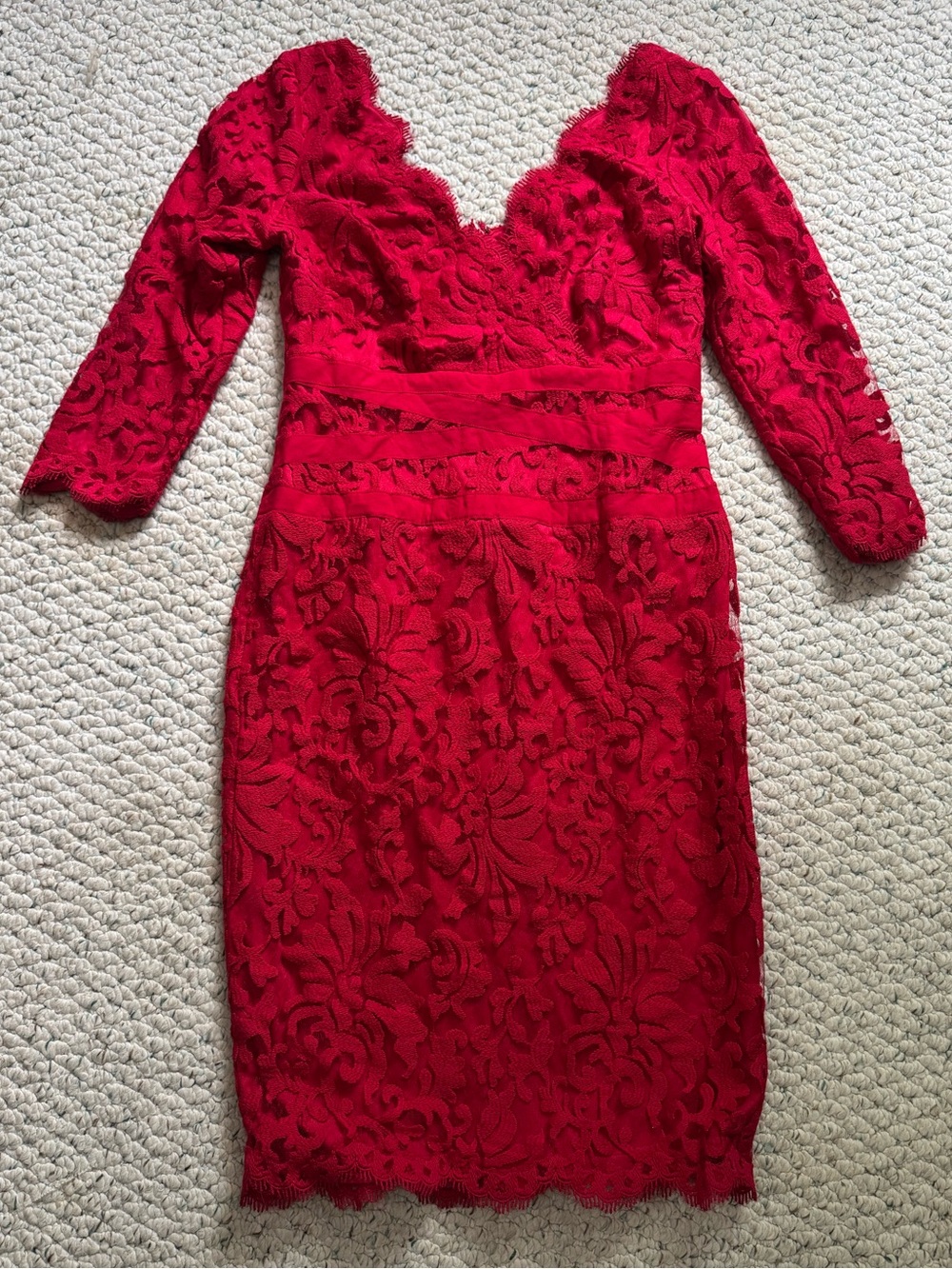 Tadashi Shoji Lace V‑Neck Sheath Dress